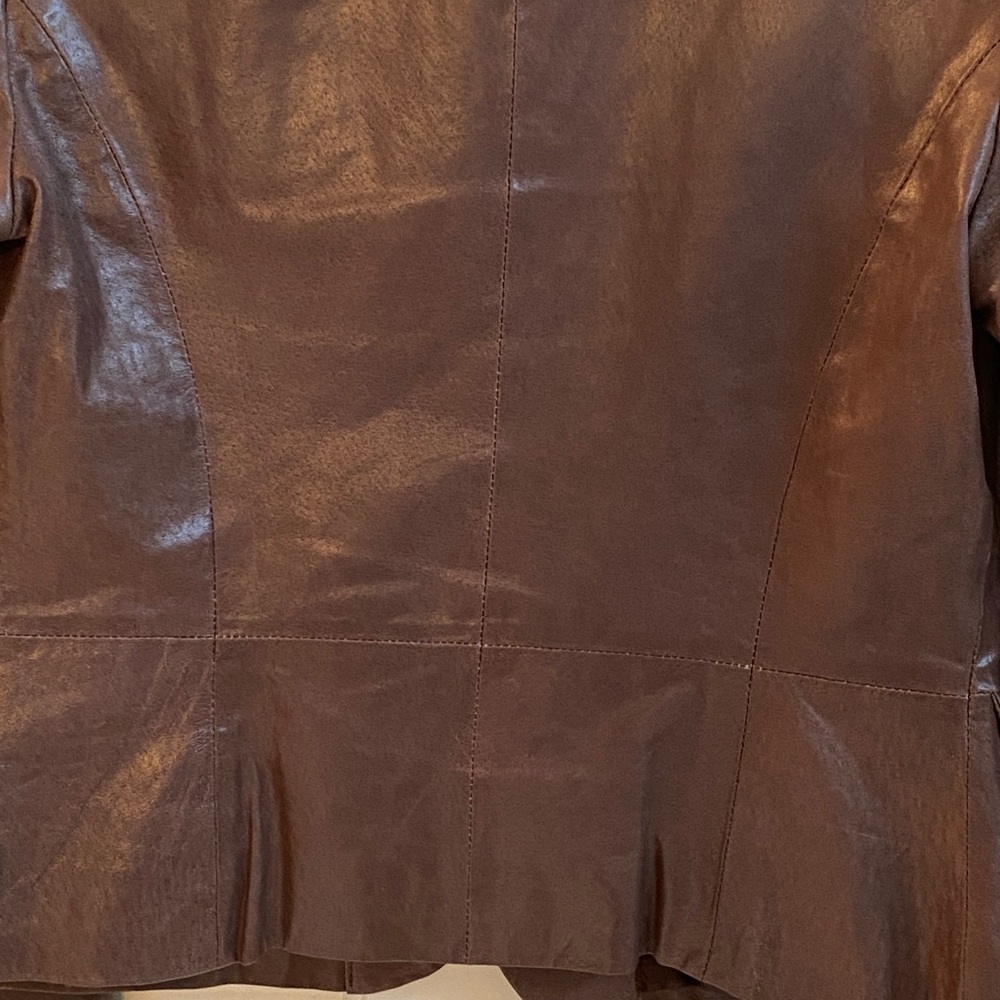 Genuine Leather Jacket - Women - Picture 4 of 6